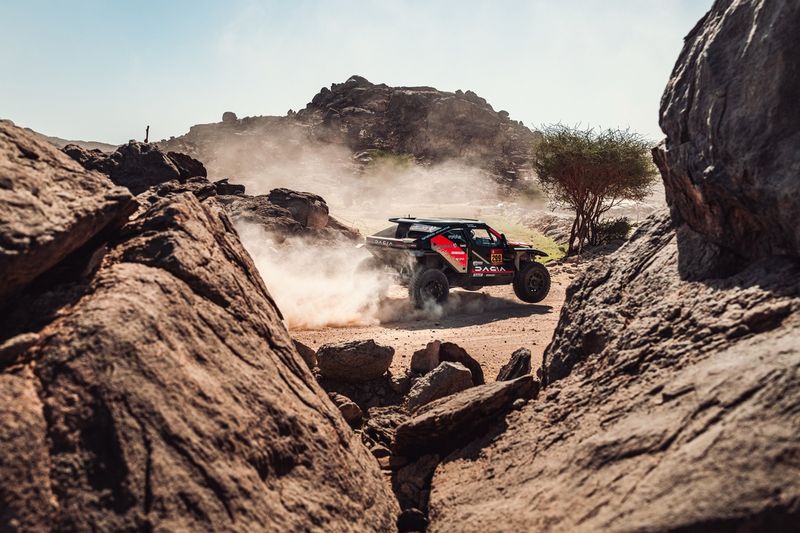 #299 I Dacia Sandriders Dacia: Nasser Al-Attiyah, Fabian Lurquin