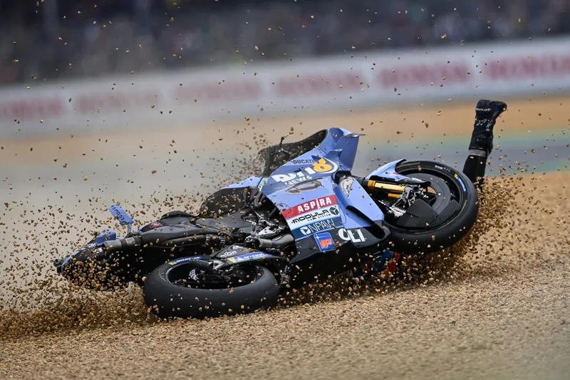 Alex Marquez, chute chez Gresini Racing