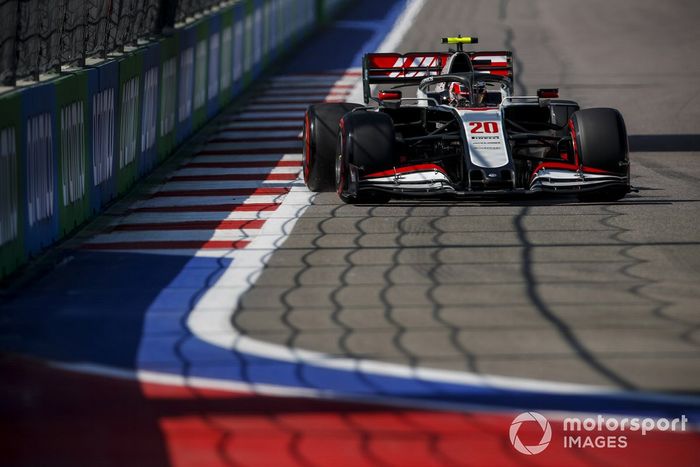 Kevin Magnussen, Haas VF-20 