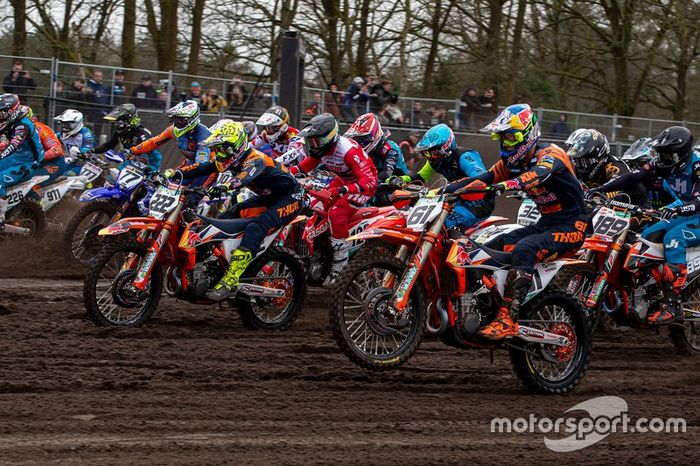 Salida de la clasificatoria de MXGP en Valkenswaard