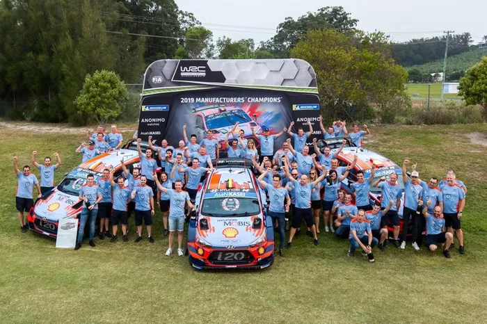 Celebración del campeonato de equipos de Hyundai Motorsport