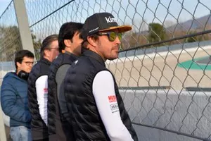 Fernando Alonso en bord de piste
