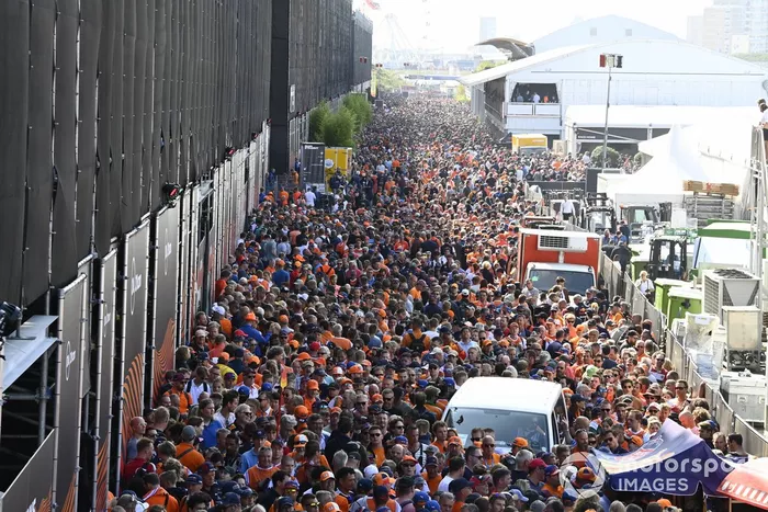 Gran afluencia de fans en el circuito