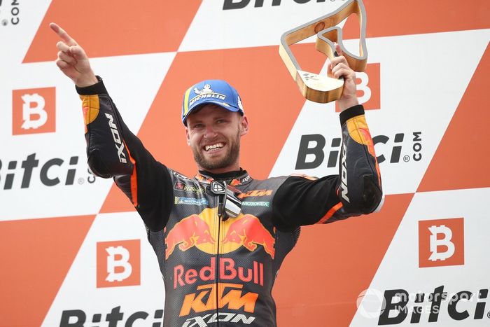 Podio: Ganador Brad Binder, Red Bull KTM Factory Racing