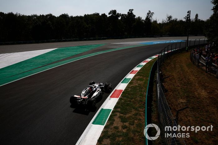 Kevin Magnussen, Haas VF-24