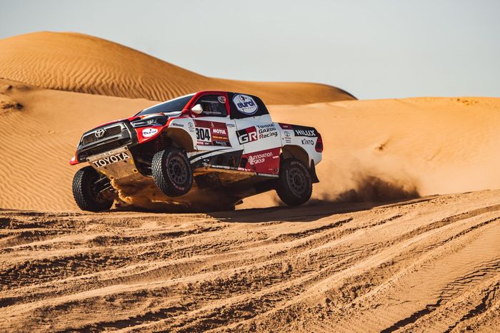 #304 Toyota Gazoo Racing: Giniel De Villiers, Alex Haro