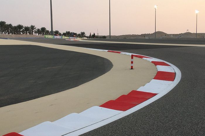 Detalle de los pianos de Sakhir
