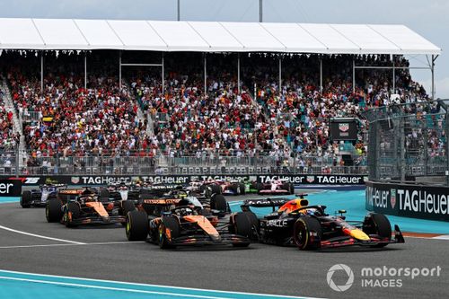 Lando Norris, McLaren, Oscar Piastri, McLaren, Max Verstappen, Red Bull Racing, Andrea Kimi Antonelli, Mercedes