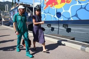 Adrian Newey, Director Técnico de Aston Martin F1 y su esposa Amanda Newey