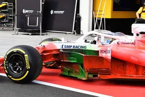 Robert Kubica, Williams FW41 with aero paint over the whole car