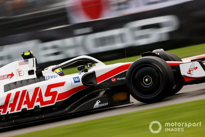 Mick Schumacher, Haas VF-22