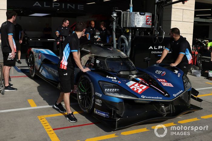 #35 Alpine Endurance Team Alpine A424: Paul-Loup Chatin, Ferdinand Habsburg-Lothringen, Charles Milesi