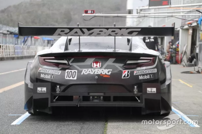 #100 RAYBRIG NSX-GT