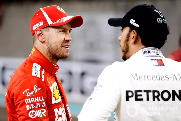 Sebastian Vettel, Ferrari, y Lewis Hamilton, Mercedes AMG F1