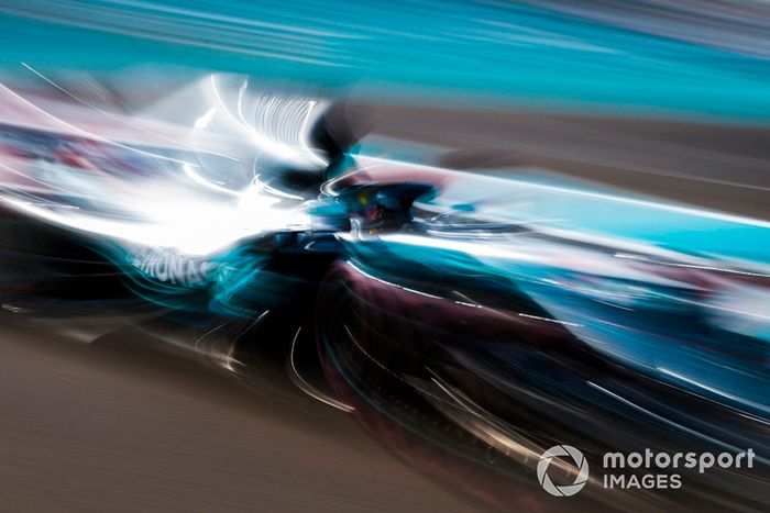 Lewis Hamilton, Mercedes AMG F1 W09 EQ Power+