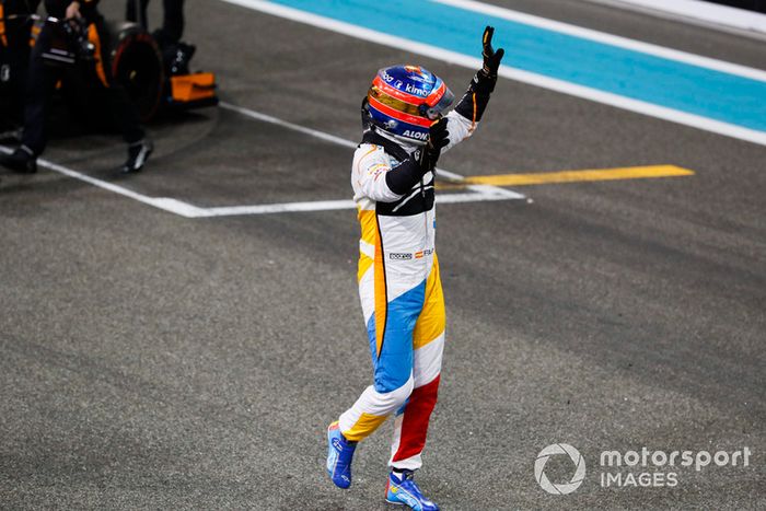 Fernando Alonso se despidió de la Fórmula 1 con un 
