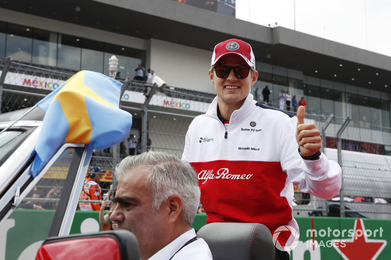 Marcus Ericsson, Sauber on the drivers parade