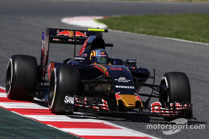Carlos Sainz Jr, Scuderia Toro Rosso STR11