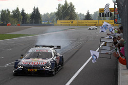 Переможець гонки Марко Віттман, BMW Team RMG, BMW M4 DTM