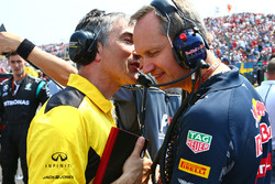 Nick Chester, Renault Sport F1 Team Chassis Technical Director with Paul Monaghan,Red Bull Racing Chief Engineer on the grid