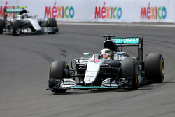Lewis Hamilton, Mercedes AMG F1; Nico Rosberg, Mercedes AMG F1