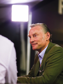Sean Bratches, Ticari haklar direktörü, Formula One Group
