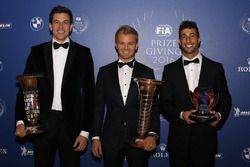 Toto Wolff, Mercedes AMG F1 accionista y Director Ejecutivo, campeón Nico Rosberg Mercedes AMG F1, D