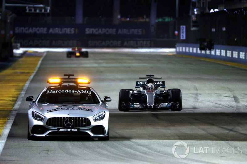 Safety car leads Lewis Hamilton, Mercedes AMG F1 W08