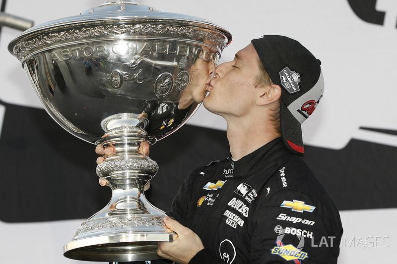 Campeón 2017, Josef Newgarden, Team Penske Chevrolet celebra