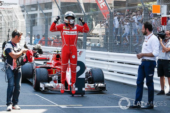 Sebastian Vettel (2)