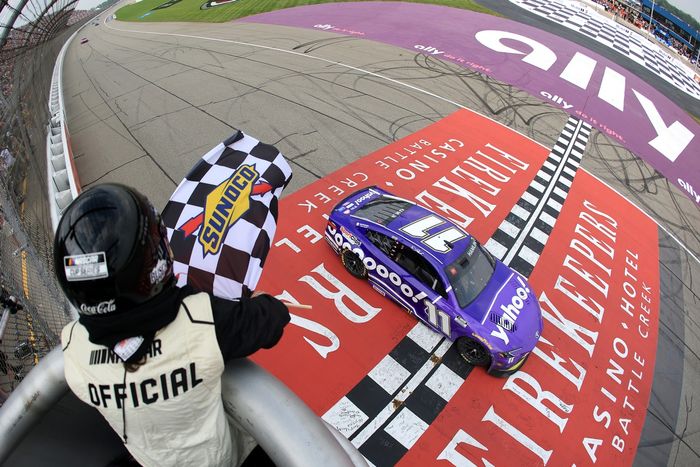 Denny Hamlin, Joe Gibbs Racing Toyota