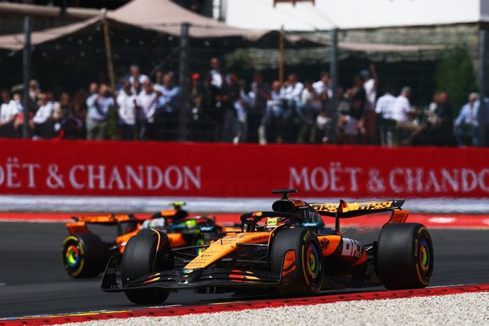 Lando Norris, McLaren, Oscar Piastri, McLaren