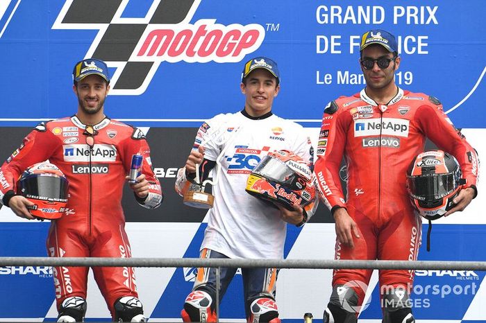 Podio: ganador, Marc Marquez, Repsol Honda Team, segundo, Andrea Dovizioso, Ducati Team, tercero, Danilo Petrucci, Ducati Team