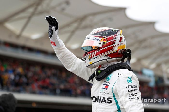 Ganador de la pole Lewis Hamilton, Mercedes AMG F1