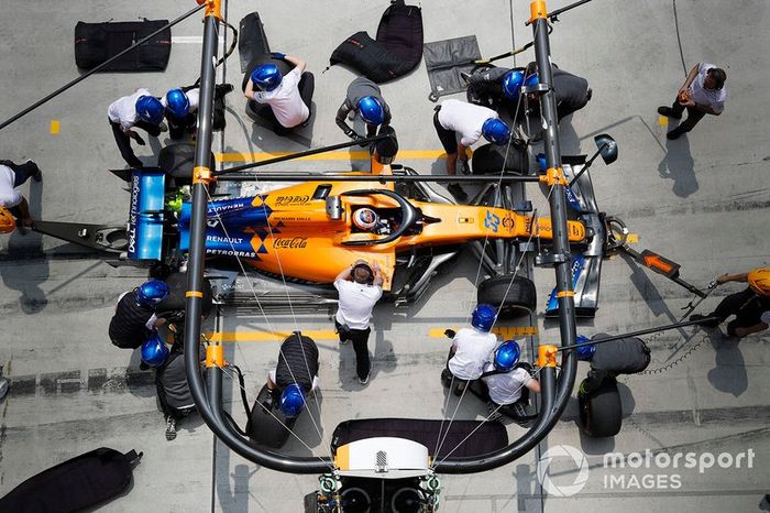 Carlos Sainz Jr., McLaren MCL34