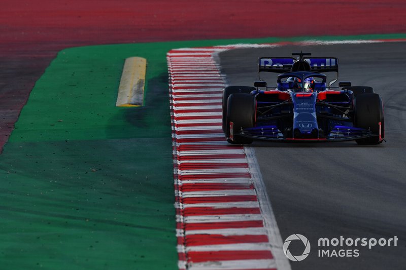 Александр Элбон, Scuderia Toro Rosso STR14