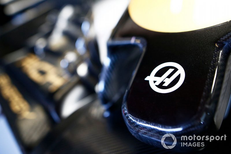 Haas VF-19 burun detay