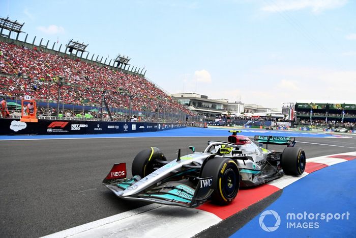 Lewis Hamilton, Mercedes W13