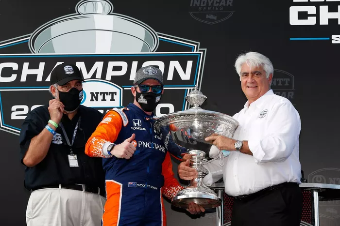Scott Dixon, el Chip Ganassi Racing Honda celebra su sexto campeonato de IndyCar