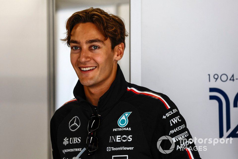 George Russell, Mercedes-AMG F1 Team, przed paradą kierowców 