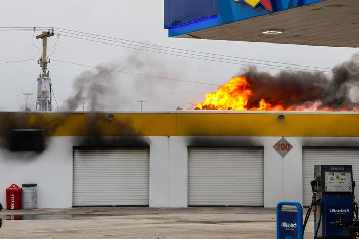 Incendio en la zona de garajes de Daytona