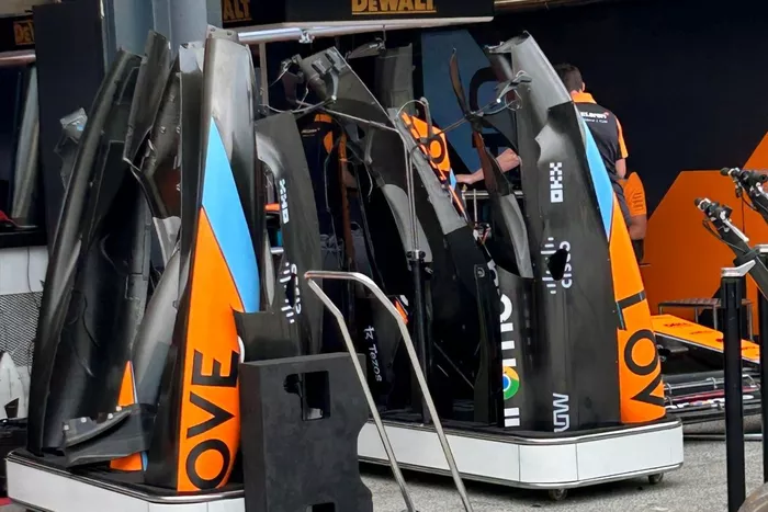 Detalle de la carrocería del McLaren MCL60