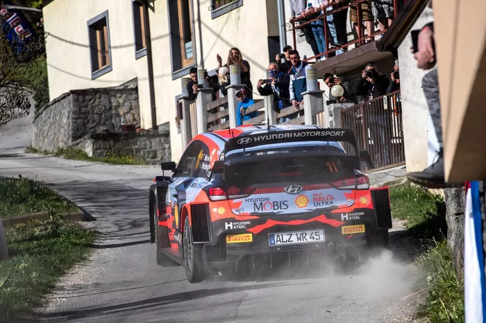 Thierry Neuville, Martijn Wydaeghe, Hyundai Motorsport Hyundai i20 Coupe WRC