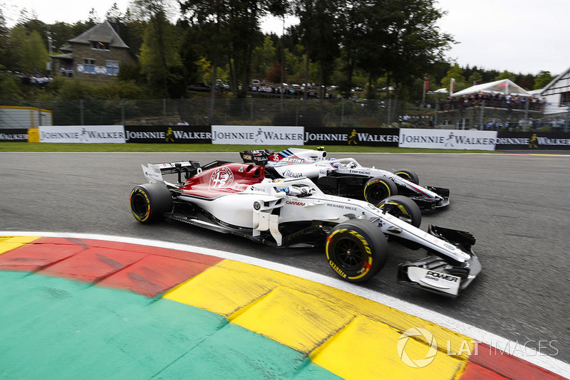Marcus Ericsson, Sauber C37, y Sergey Sirotkin, Williams FW41