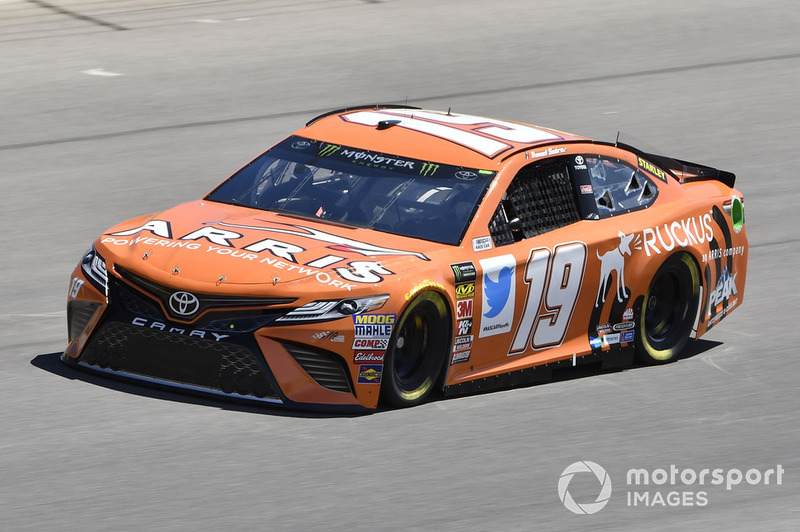 19. Daniel Suarez, Joe Gibbs Racing, Toyota Camry ARRIS