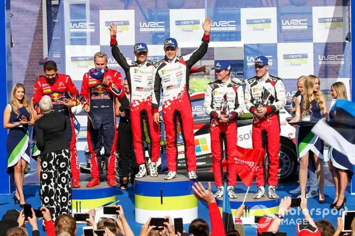 Podio: il vincitore Ott Tänak, Martin Järveoja, Toyota Gazoo Racing WRT Toyota Yaris WRC, il secondo classificato Esapekka Lappi, Janne Ferm, Citroën World Rally Team Citroen C3 WRC, il terzo classificato Jari-Matti Latvala, Miikka Anttila, Toyota Gazoo Racing WRT Toyota Yaris WRC