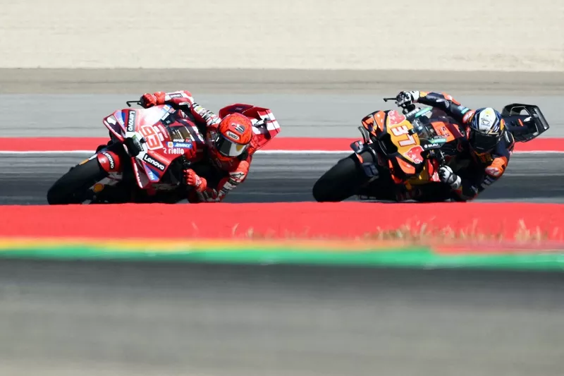 Marc Márquez, Ducati Team, Pedro Acosta, Red Bull KTM Factory Racing