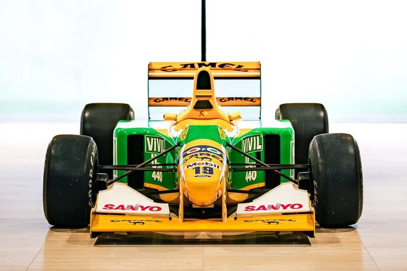 La Benetton B192-Ford, châssis 05, restaurée. 