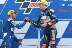 Secondo Enea Bastianini, Gresini Racing Team Moto3, il vincitore Brad Binder, Red Bull KTM Ajo