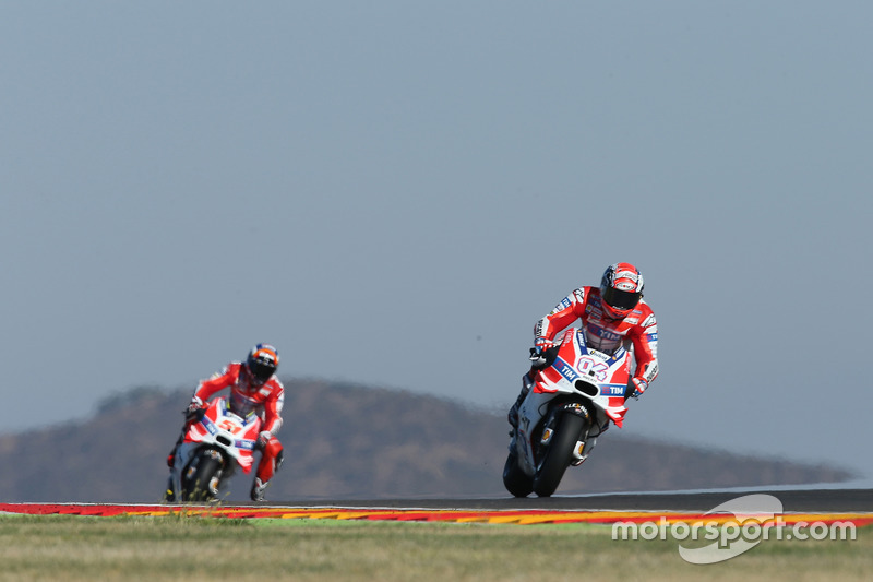 Andrea Dovizioso, Ducati Team, Michele Pirro, Ducati Team